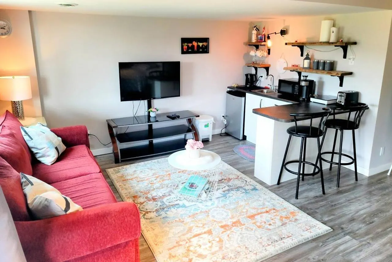 Cozy Private Suite Winnipeg